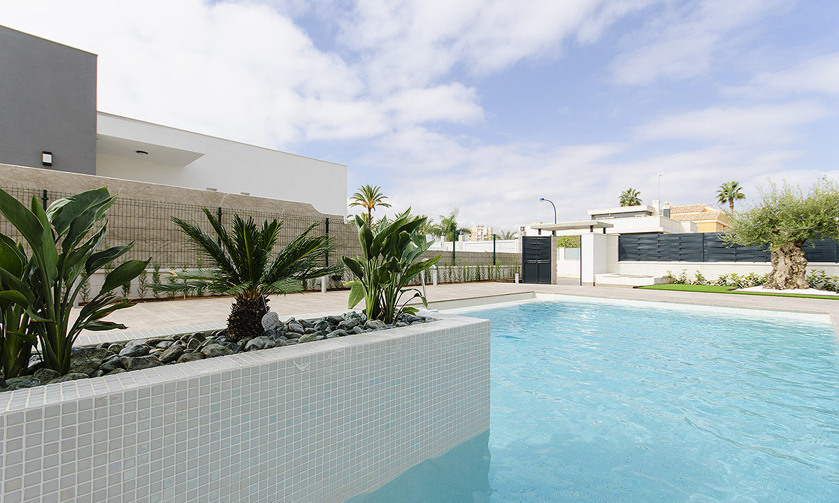 PISCINA-SILVIA