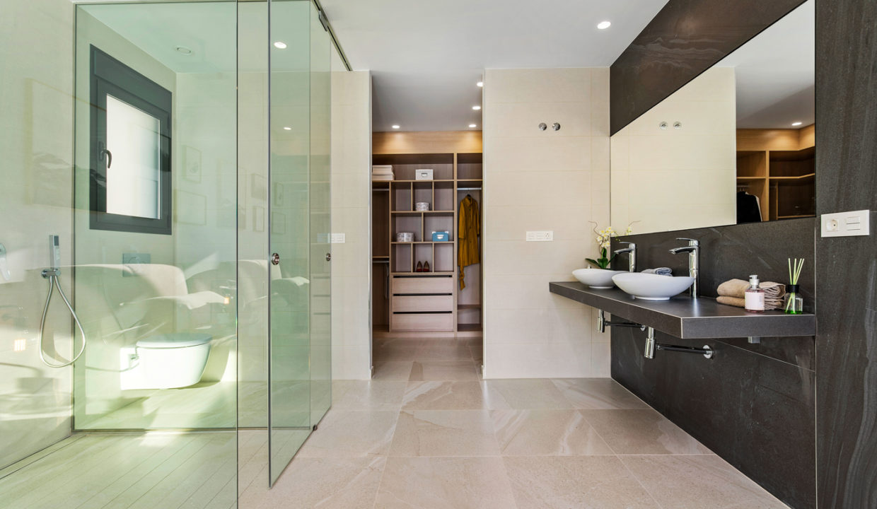 SANTORINI_BANO-SUITE