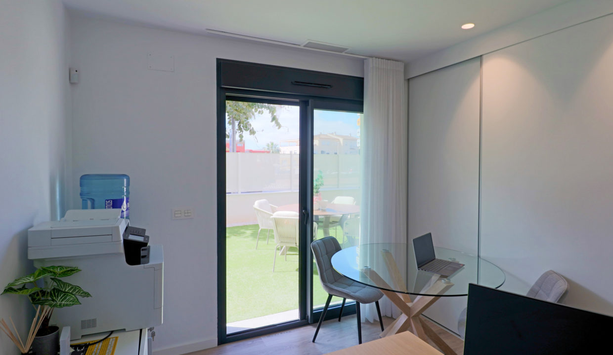 Z_Essential_Javea_IMG_4881_RT-scaled