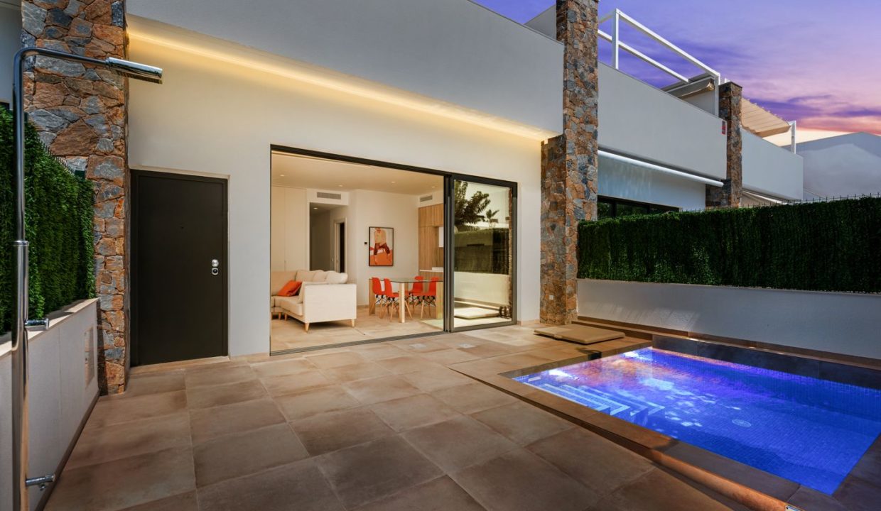 tn_Villa-Alejandra-VIII-NOCTURNA-WEBSITE