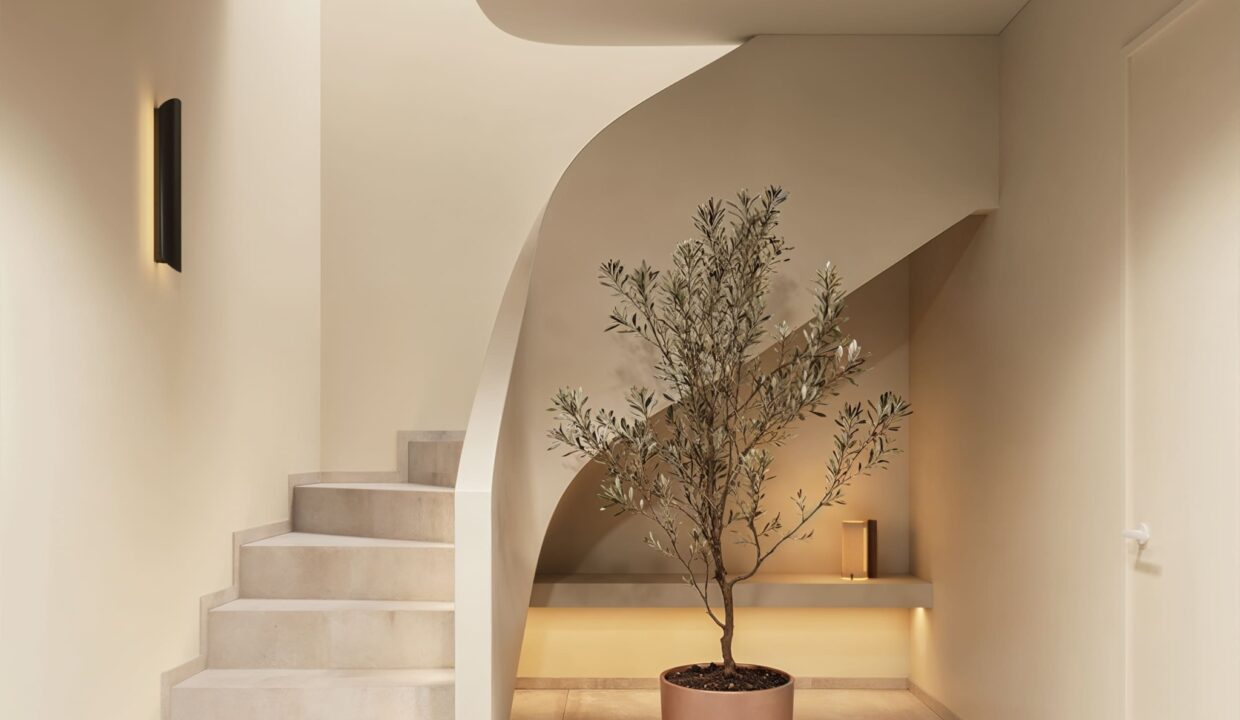 15-Larcosta-Homes-Staircase-scaled