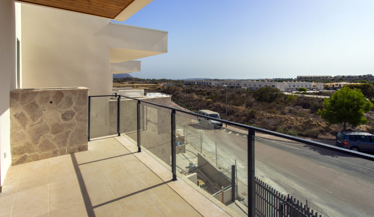 BALCON-DORMITORIO-PRINCIPAL-scaled
