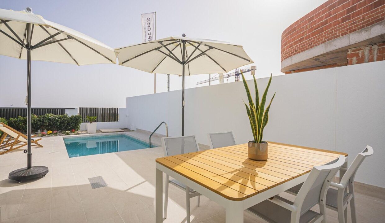 102419-Half-vrijstaande-villas-in-Torrevieja-10