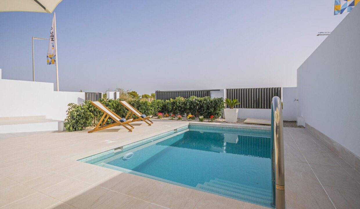 102419-Half-vrijstaande-villas-in-Torrevieja-12