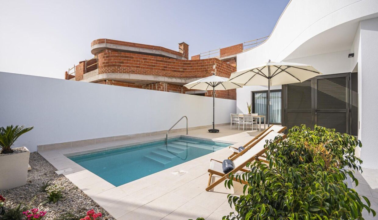 102419-Half-vrijstaande-villas-in-Torrevieja-13