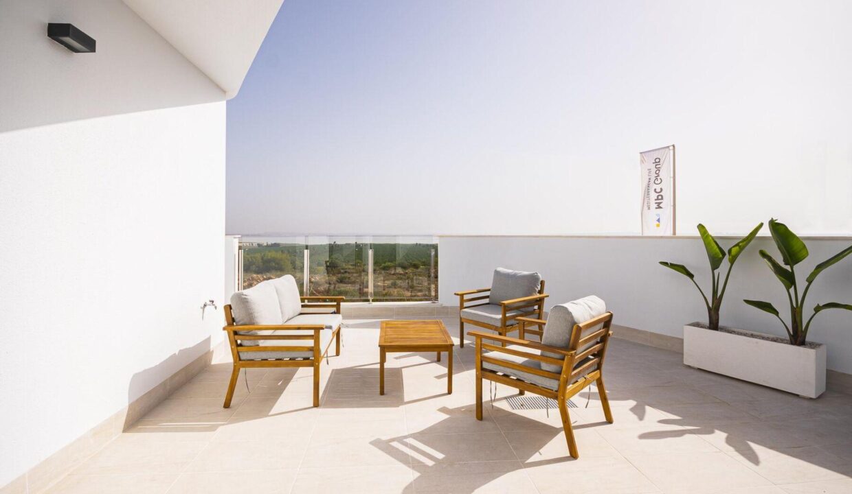 102419-Half-vrijstaande-villas-in-Torrevieja-29