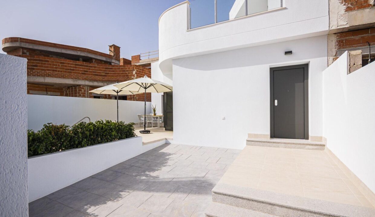 102419-Half-vrijstaande-villas-in-Torrevieja-8