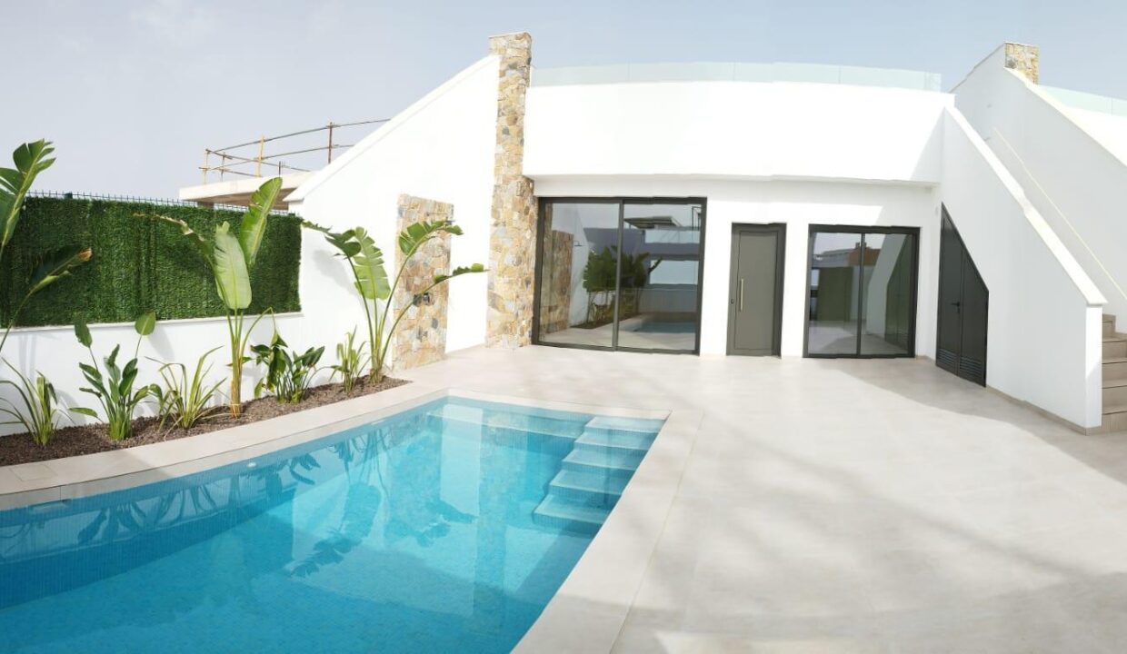 104078-Mooie-vrijstaande-villa-in-Los-Alcazares-Murcia-1
