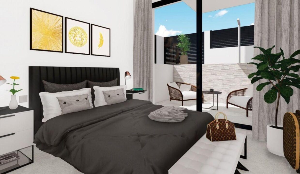104492-Vrijstaande-villas-op-70-meter-van-de-zee-in-Torrevieja-4