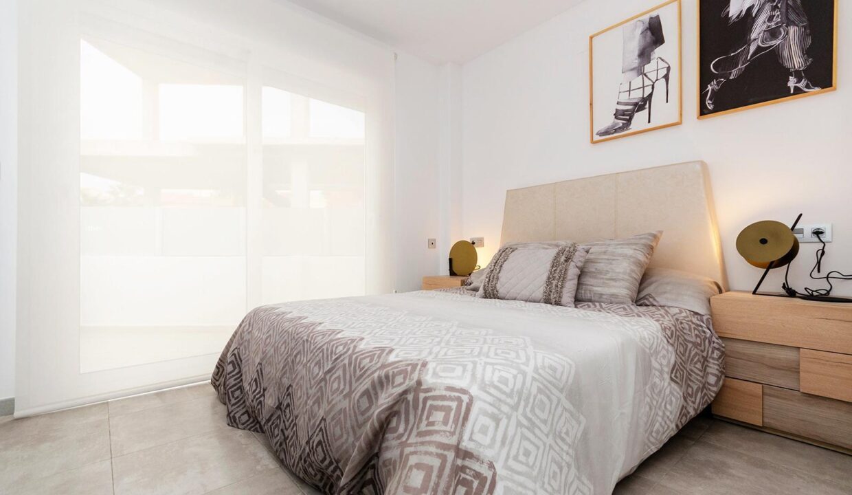 107359-Prachtige-vrijstaande-villas-in-Torrevieja-21