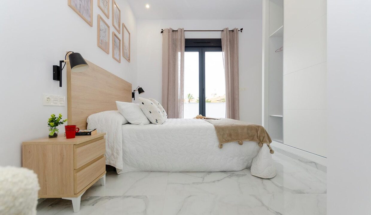 107359-Prachtige-vrijstaande-villas-in-Torrevieja-35
