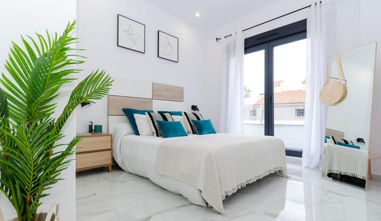 107359-Prachtige-vrijstaande-villas-in-Torrevieja-39