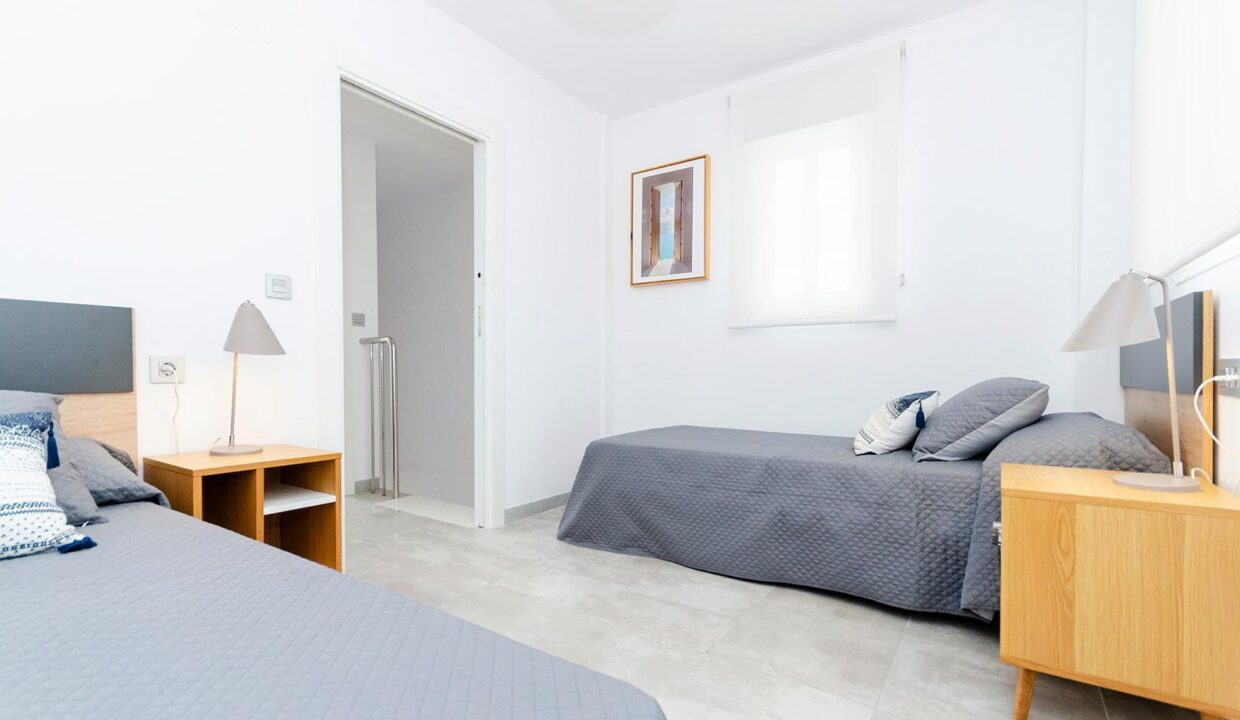 107359-Prachtige-vrijstaande-villas-in-Torrevieja-5