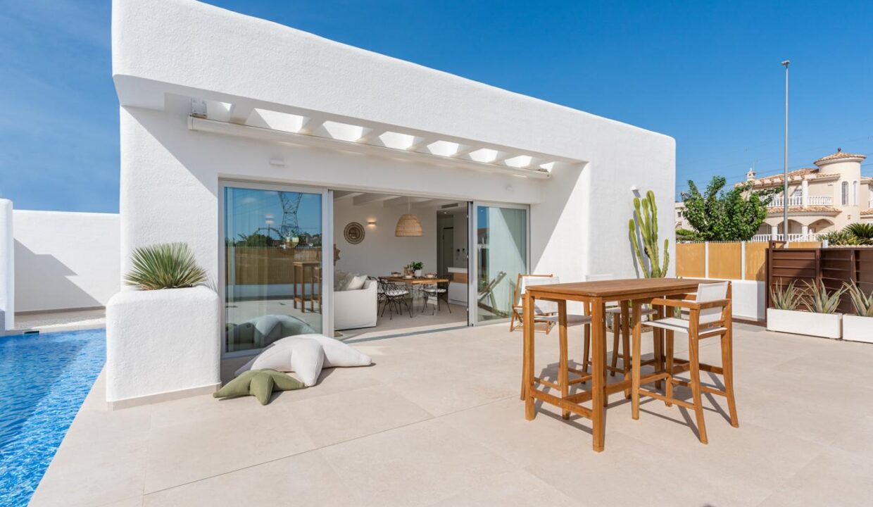 108876-Vrijstaande-villa-op-700-meter-van-de-zee-in-Los-Alcazares-Murcia-42