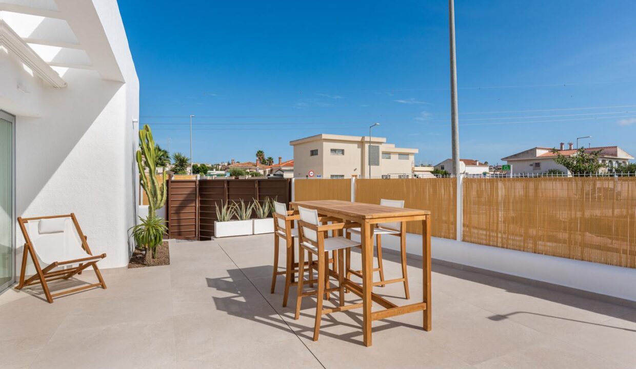 108876-Vrijstaande-villa-op-700-meter-van-de-zee-in-Los-Alcazares-Murcia-43