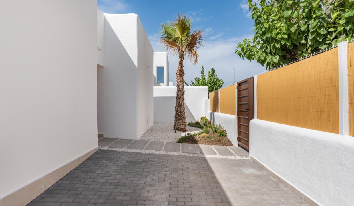 108876-Vrijstaande-villa-op-700-meter-van-de-zee-in-Los-Alcazares-Murcia-55