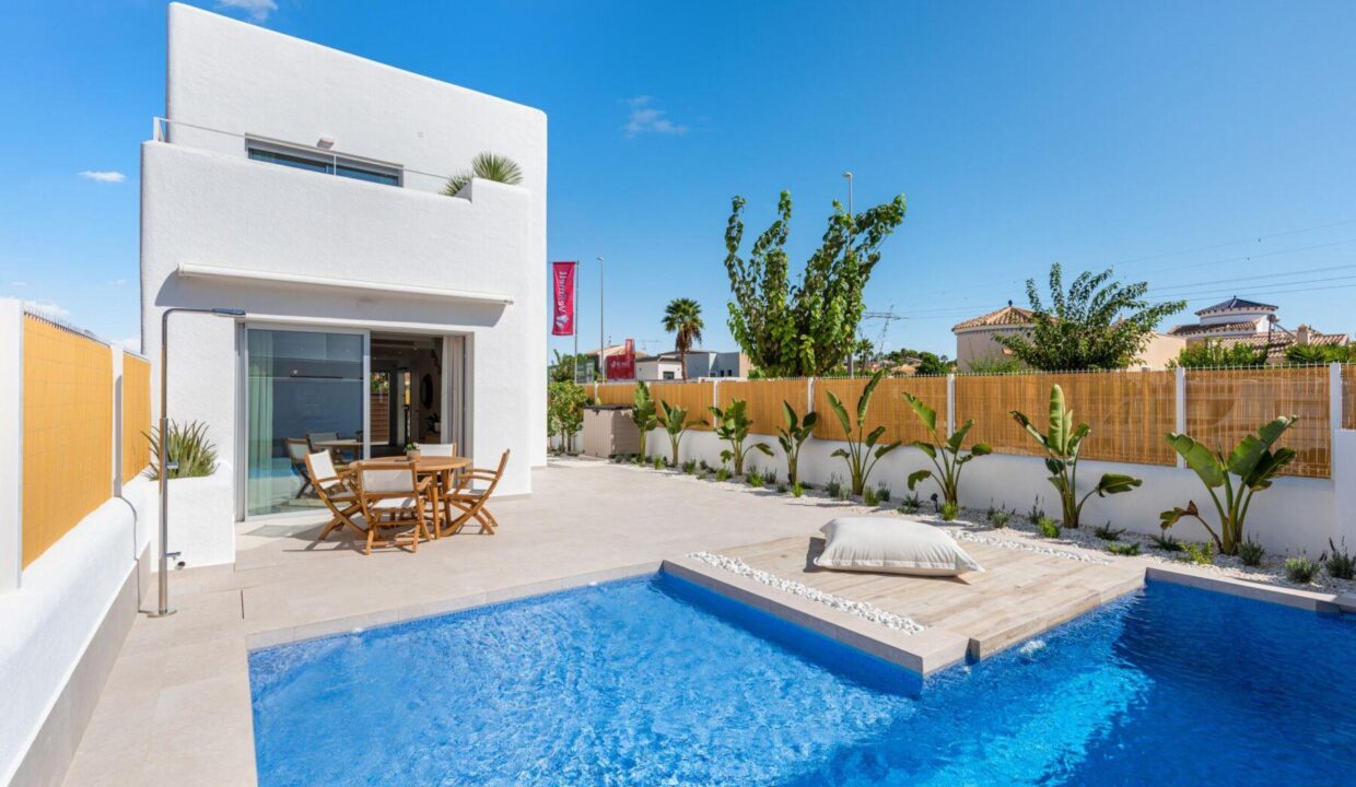108935-Vrijstaande-villa-op-700-meter-van-de-Mar-Menor-in-Los-Alcazares-Murcia-33