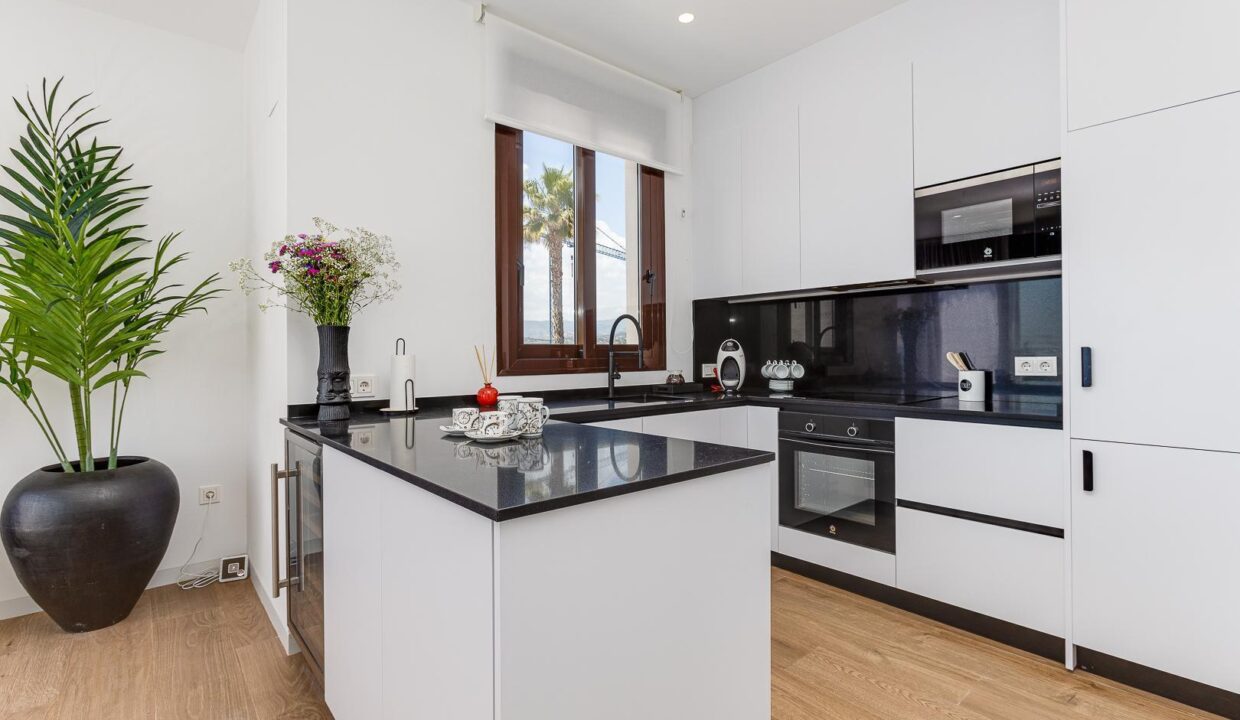 115830-Vrijstaande-villas-met-uitzicht-op-de-bergen-in-Finestrat-11