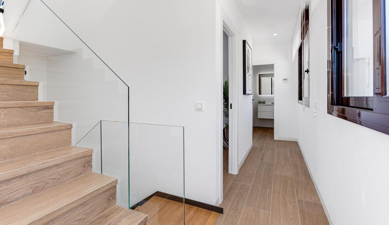 115830-Vrijstaande-villas-met-uitzicht-op-de-bergen-in-Finestrat-31