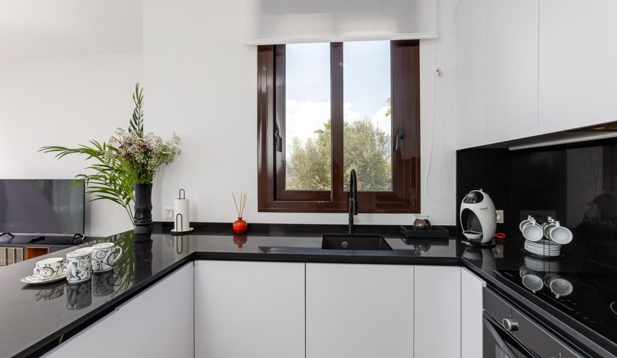 115830-Vrijstaande-villas-met-uitzicht-op-de-bergen-in-Finestrat-9