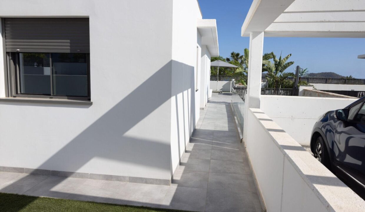 120316-Vrijstaande-villa-in-Finestrat-met-zeezicht-15