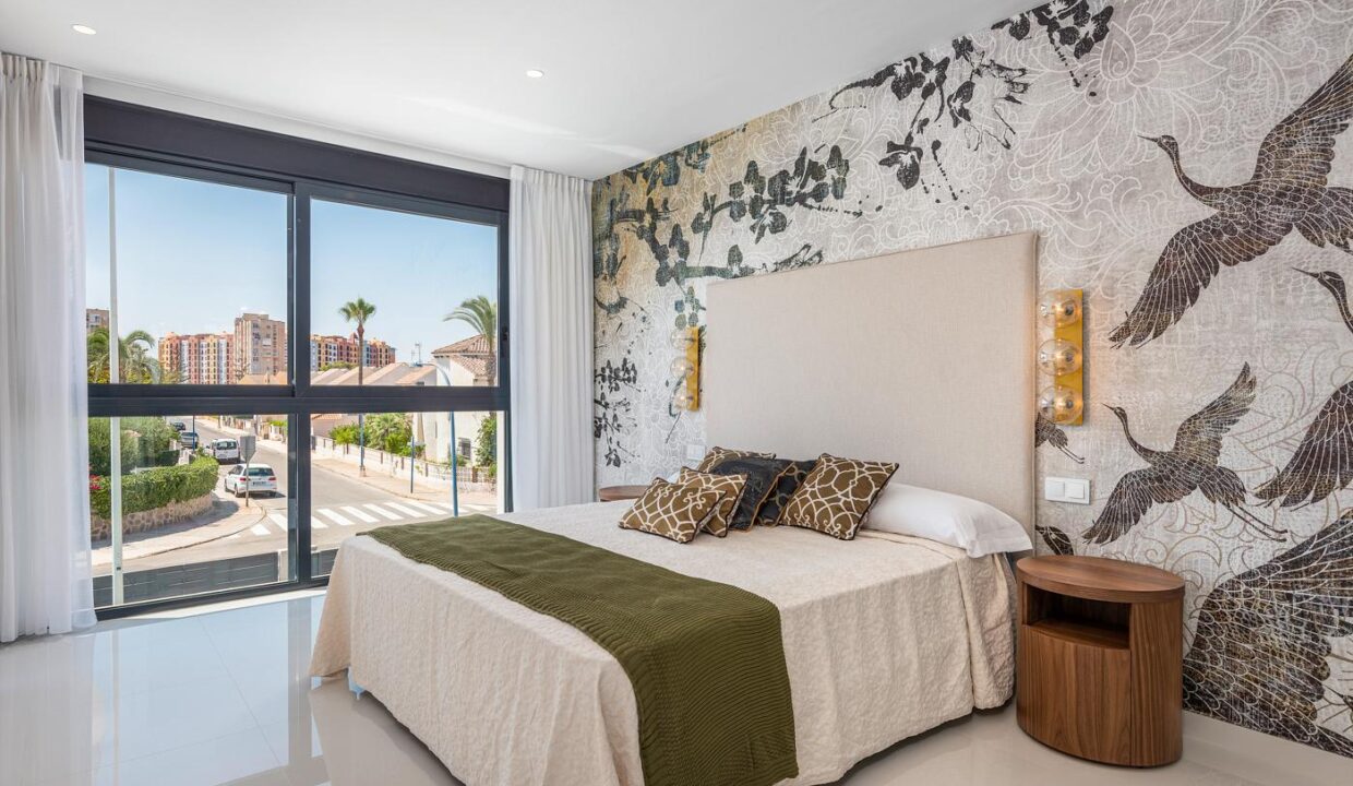 125401-Vrijstaande-woningen-op-slechts-een-paar-stappen-van-zee-in-La-Manga-del-Mar-Menor-18