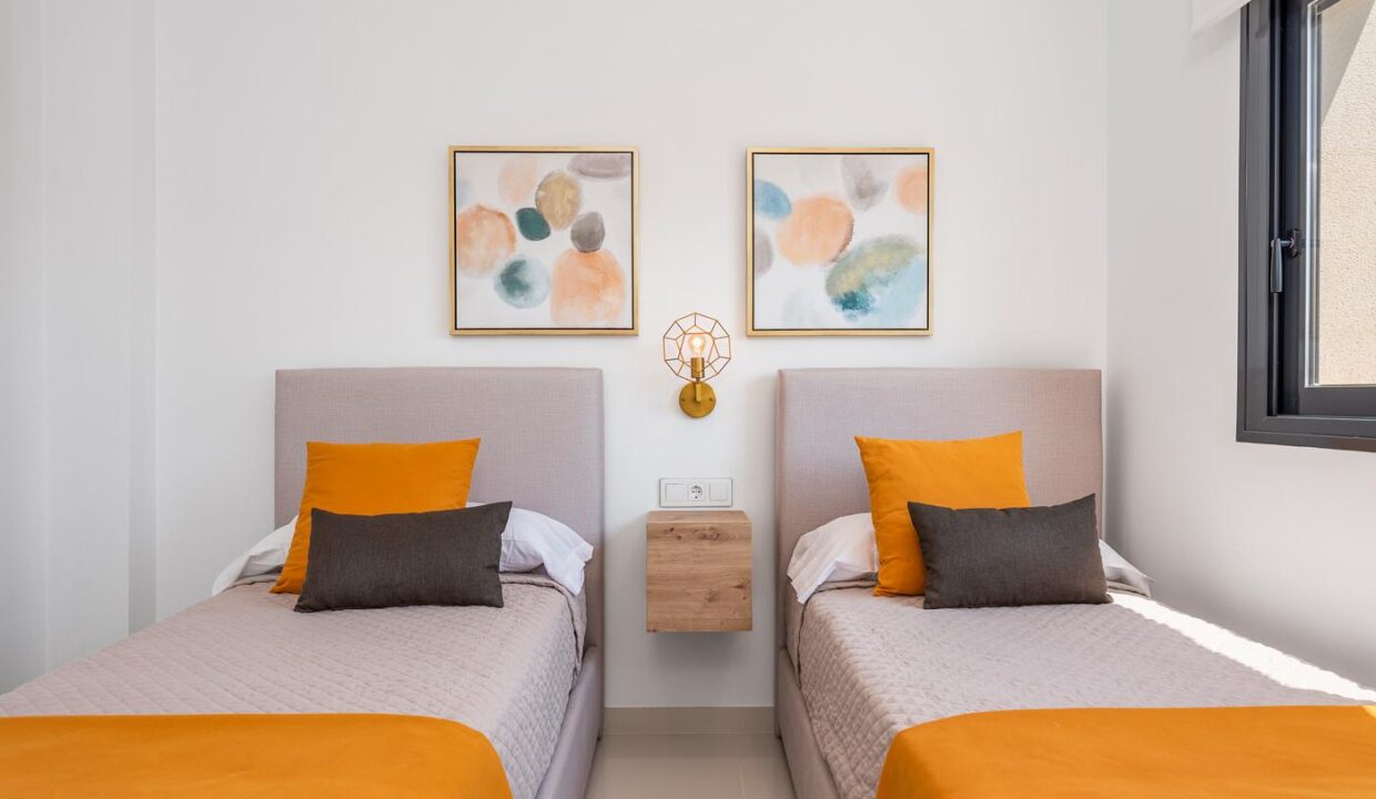 125401-Vrijstaande-woningen-op-slechts-een-paar-stappen-van-zee-in-La-Manga-del-Mar-Menor-2