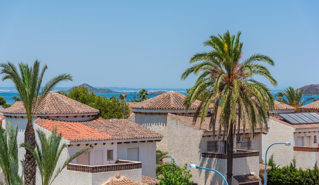 125401-Vrijstaande-woningen-op-slechts-een-paar-stappen-van-zee-in-La-Manga-del-Mar-Menor-27