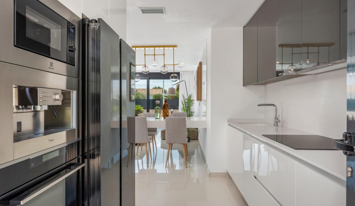125401-Vrijstaande-woningen-op-slechts-een-paar-stappen-van-zee-in-La-Manga-del-Mar-Menor-34