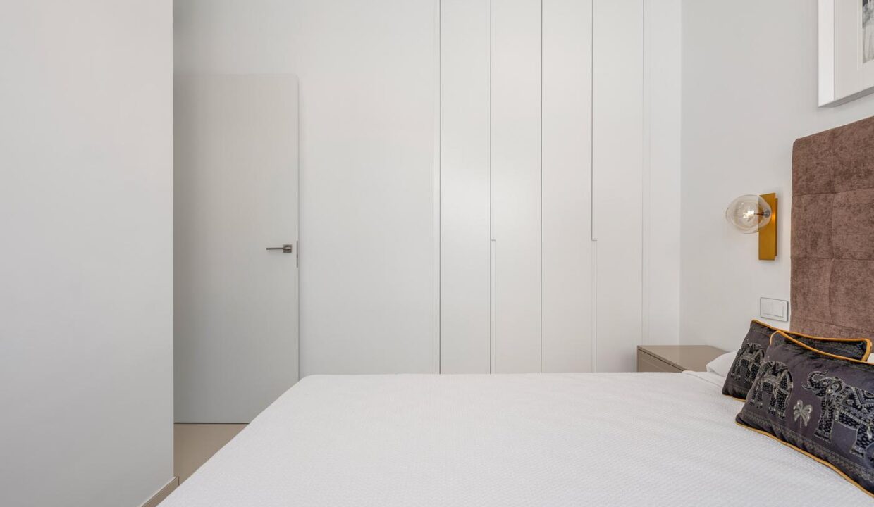 125401-Vrijstaande-woningen-op-slechts-een-paar-stappen-van-zee-in-La-Manga-del-Mar-Menor-38