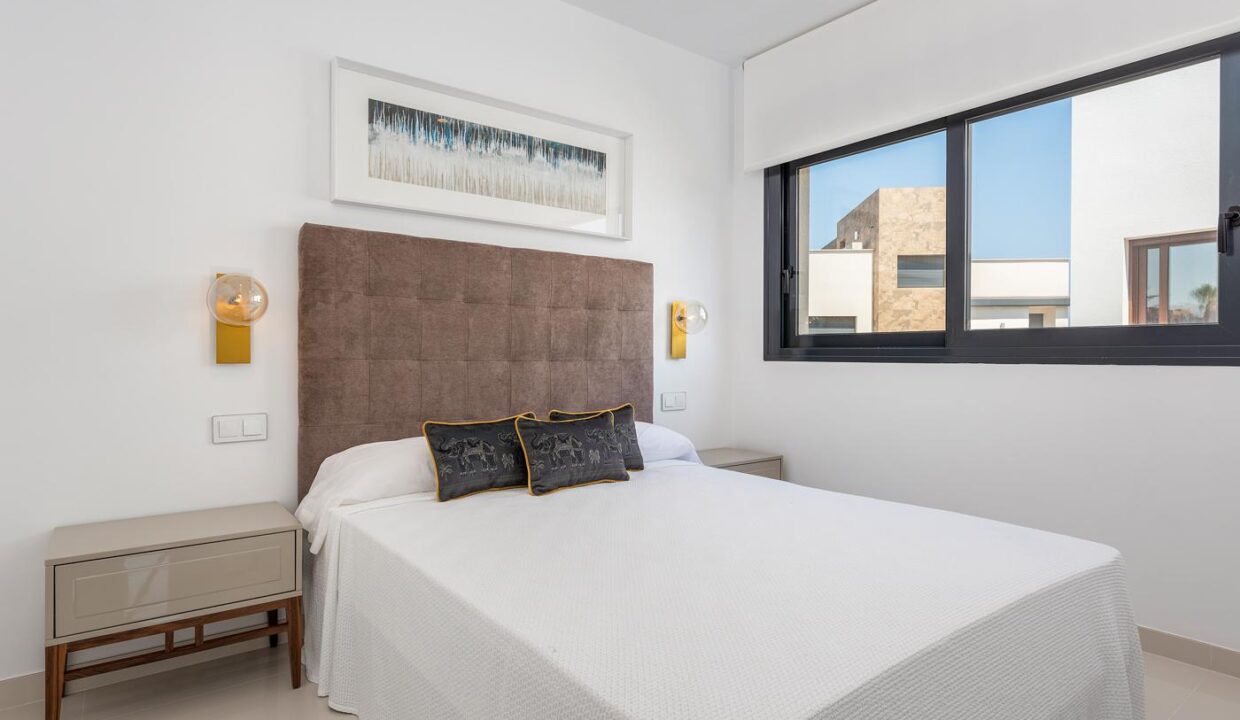 125401-Vrijstaande-woningen-op-slechts-een-paar-stappen-van-zee-in-La-Manga-del-Mar-Menor-47