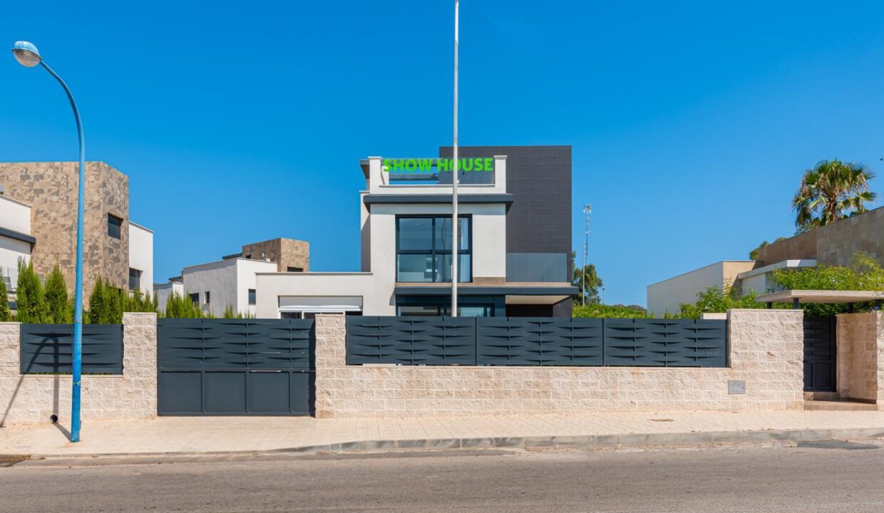 125401-Vrijstaande-woningen-op-slechts-een-paar-stappen-van-zee-in-La-Manga-del-Mar-Menor-49