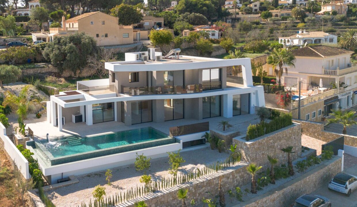 136496-Exclusieve-luxe-villa-op-een-steenworp-van-de-zee-in-Moraira-8