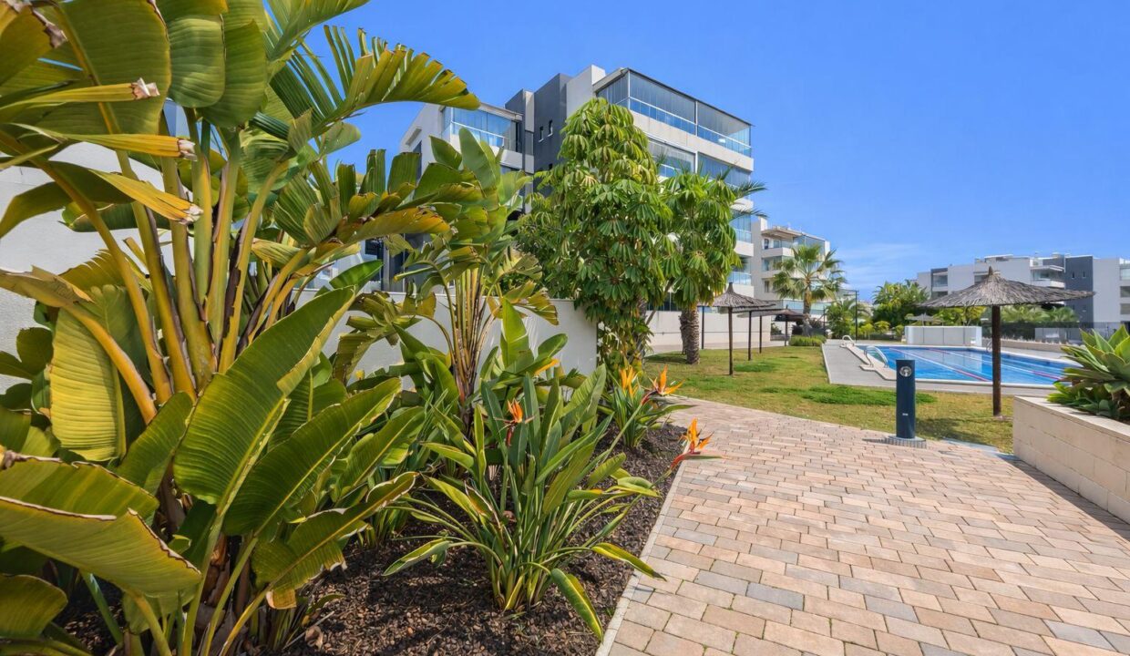 136837-Instapklaar-appartement-in-Green-Hills-Villamartin-–-3-slaapkamers-groot-terras-en-resortfaciliteiten-3