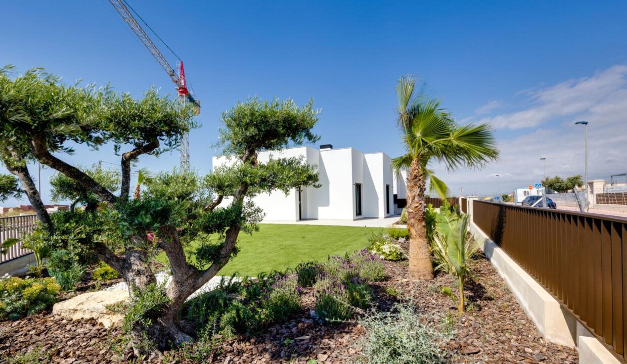 140913-Moderne-villas-in-Mutxamel-Alicante-1
