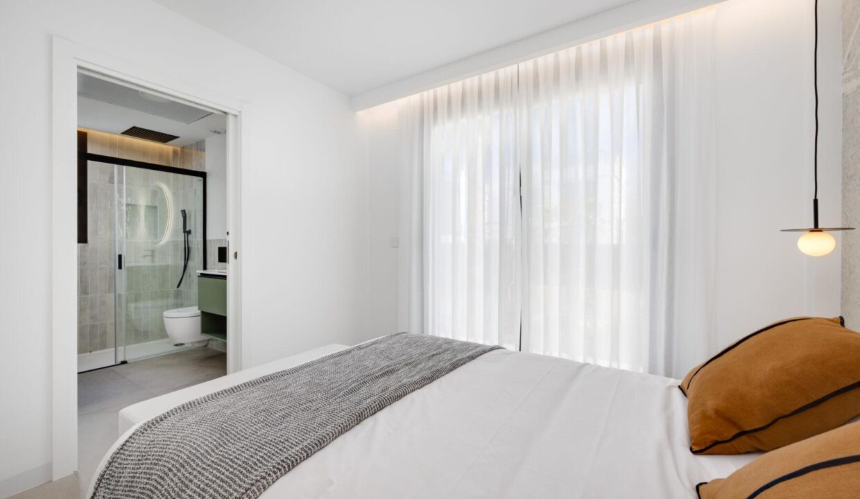 140913-Moderne-villas-in-Mutxamel-Alicante-11