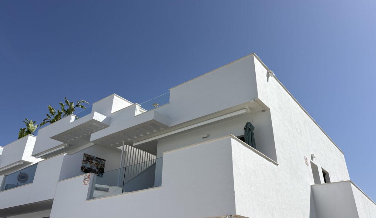 141401-Exclusief-penthouse-met-panoramisch-uitzicht-op-de-Campana-Golf-en-de-Middellandse-Zee-—-Finestrat-Costa-Blanca-6
