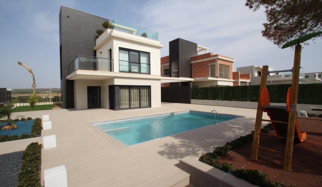 71857-Luxe-villa-in-Campoamor-12