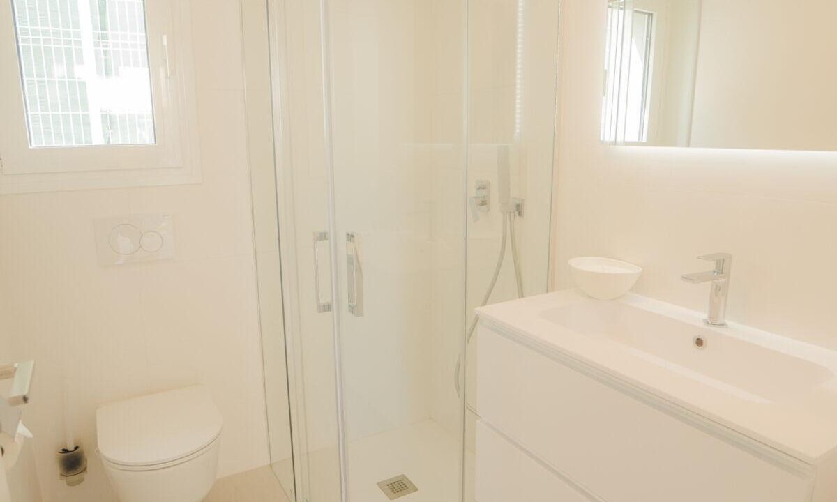 76007-Moderne-design-vrijstaande-villa-in-Sierra-Cortina-Finestrat-10