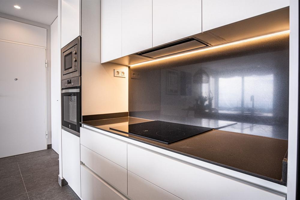 76036-Vrijstaande-villas-in-Polop-met-uitzicht-op-zee-en-de-bergen-6