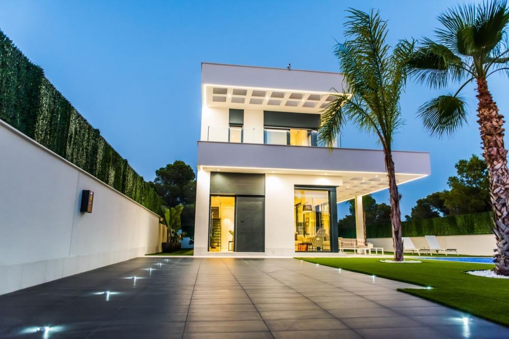 76350-Luxe-villa-in-Sierra-Cortina-10