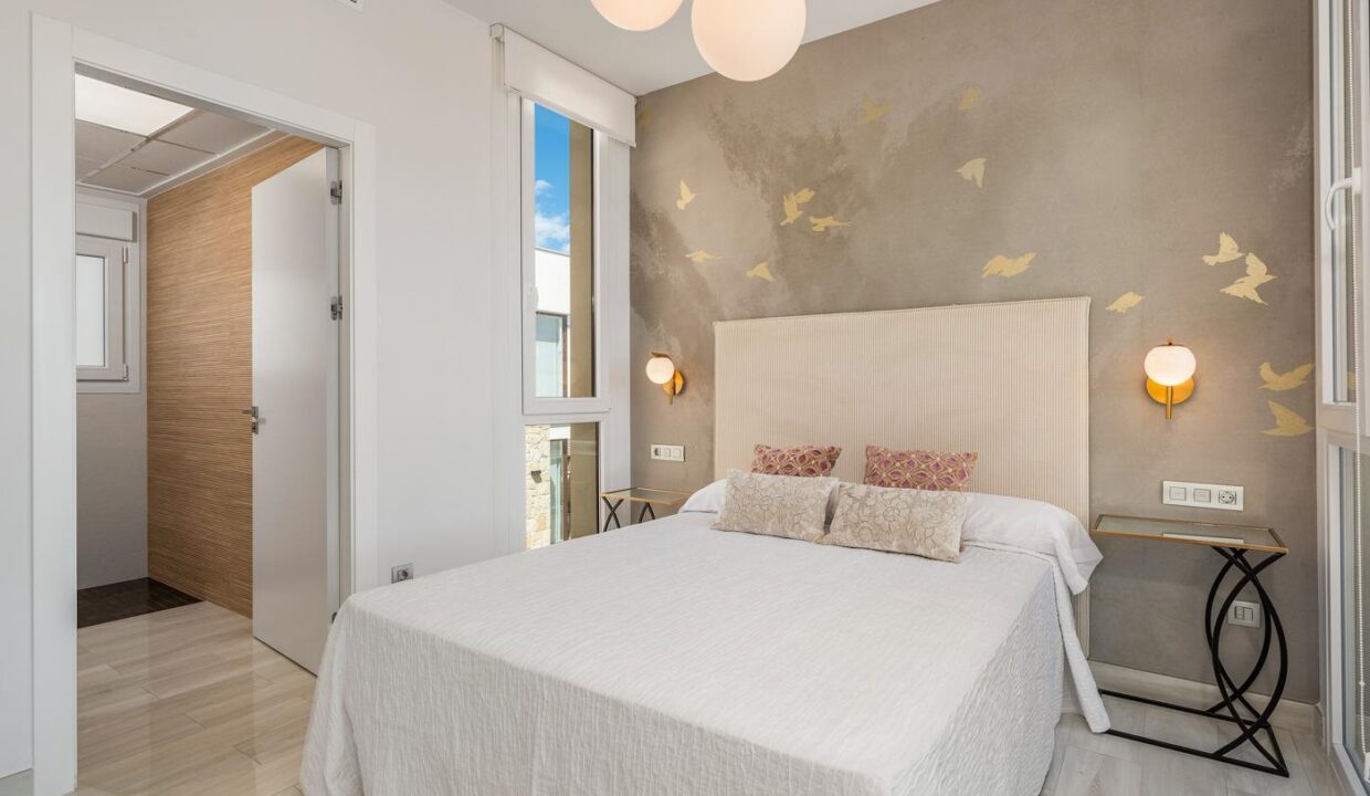79906-Vrijstaande-villas-in-Los-Montesinos-43