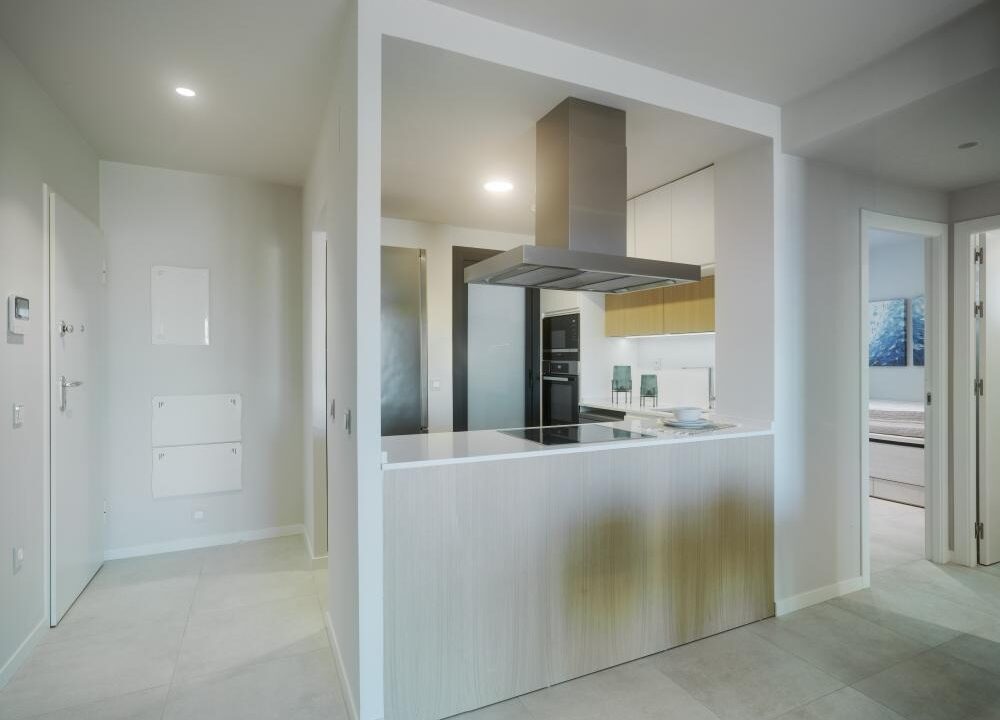 82063-Geweldige-appartementen-in-een-woonwijk-in-Mil-Palmeras-op-100-meter-van-de-zee-1