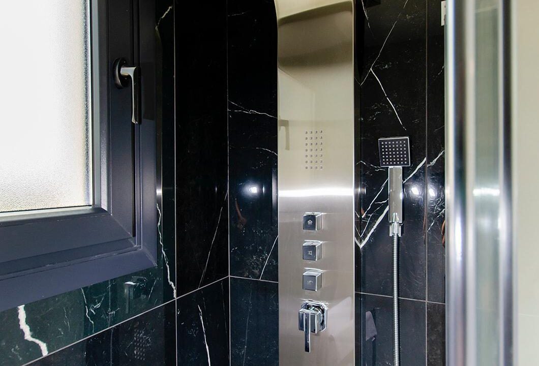 82612-Vrijstaande-villas-in-woonwijk-Entrenaranjos-37