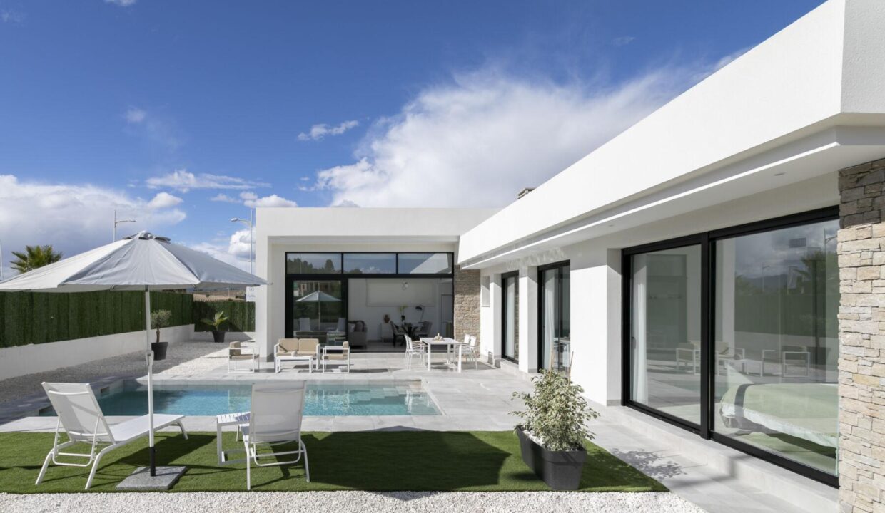 90275-Vrijstaande-villas-op-percelen-van-meer-dan-500-m2-in-Calasparra