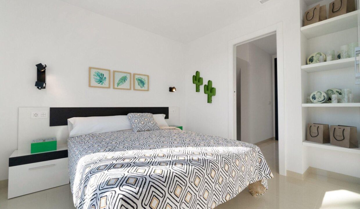 93084-Vrijstaande-villa-in-Los-Montesinos-met-prive-zwembad-4