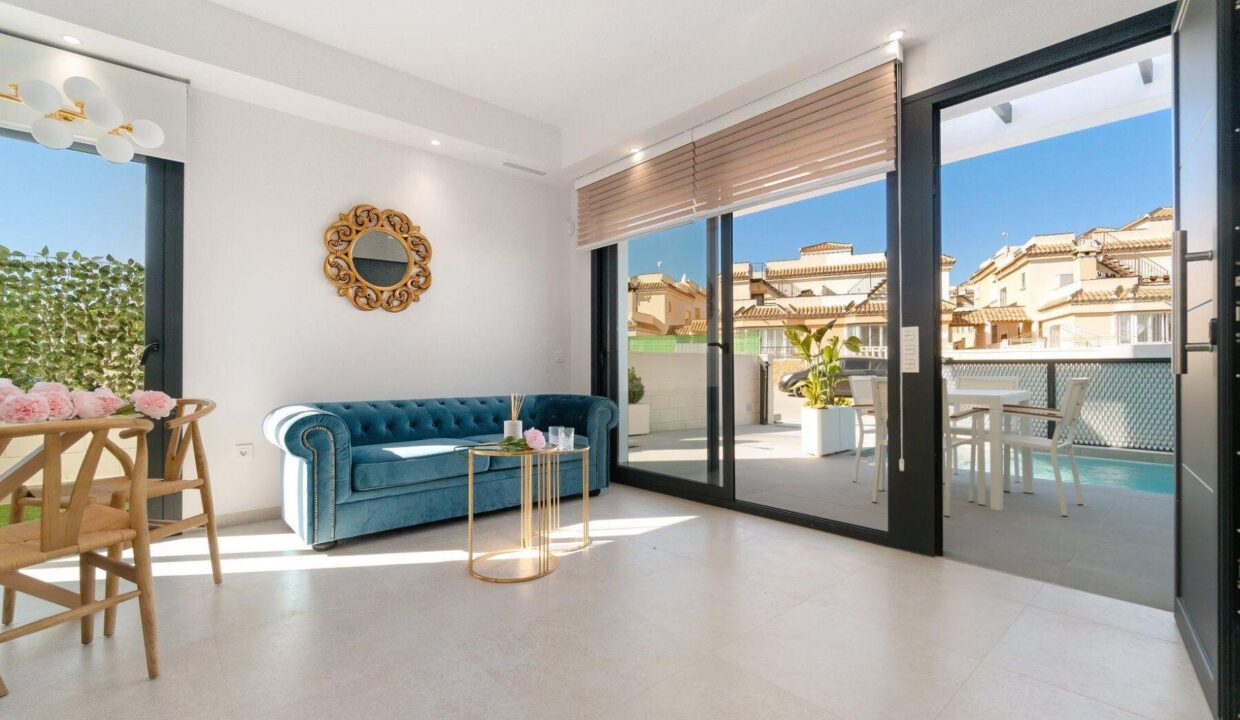 93084-Vrijstaande-villa-in-Los-Montesinos-met-prive-zwembad-8