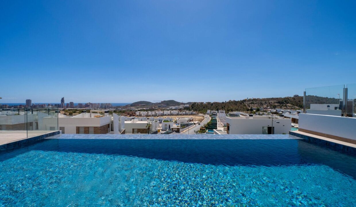 93599-Luxe-vrijstaande-villas-in-Finestrat-met-zeezicht-en-infinity-pool-12