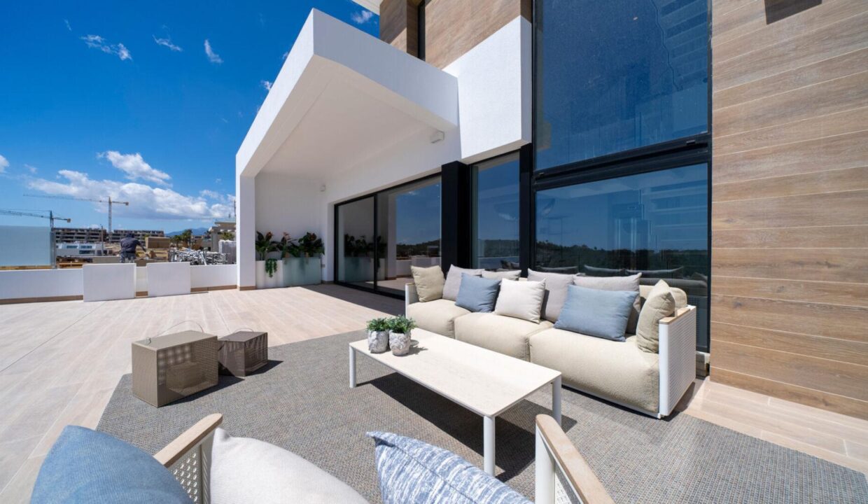93599-Luxe-vrijstaande-villas-in-Finestrat-met-zeezicht-en-infinity-pool