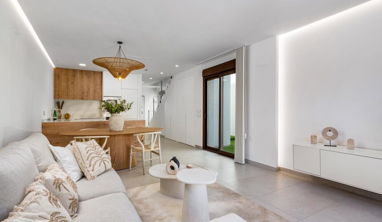 94154-Vrijstaande-villas-in-Mil-Palmeras-op-800-meter-van-het-strand-22